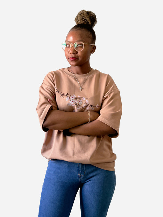 Sakura Petal – Women’s Oversized T-Shirt | Arcsailer
